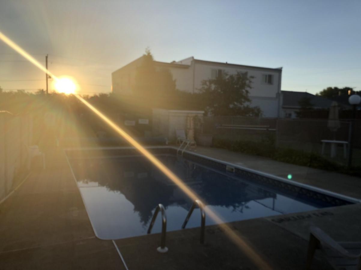 Kincardinite Motel Ripley Zewnętrze zdjęcie